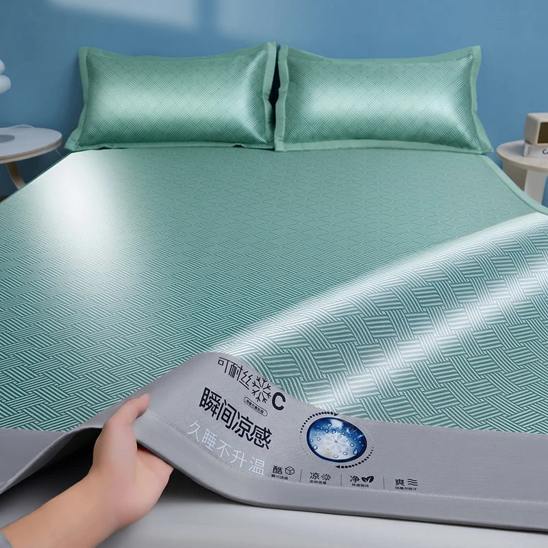 LOVORA™ Cooling Summer Mattress Pad – Breathable & Comfortable
