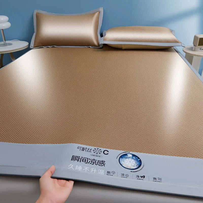 LOVORA™ Cooling Summer Mattress Pad – Breathable & Comfortable